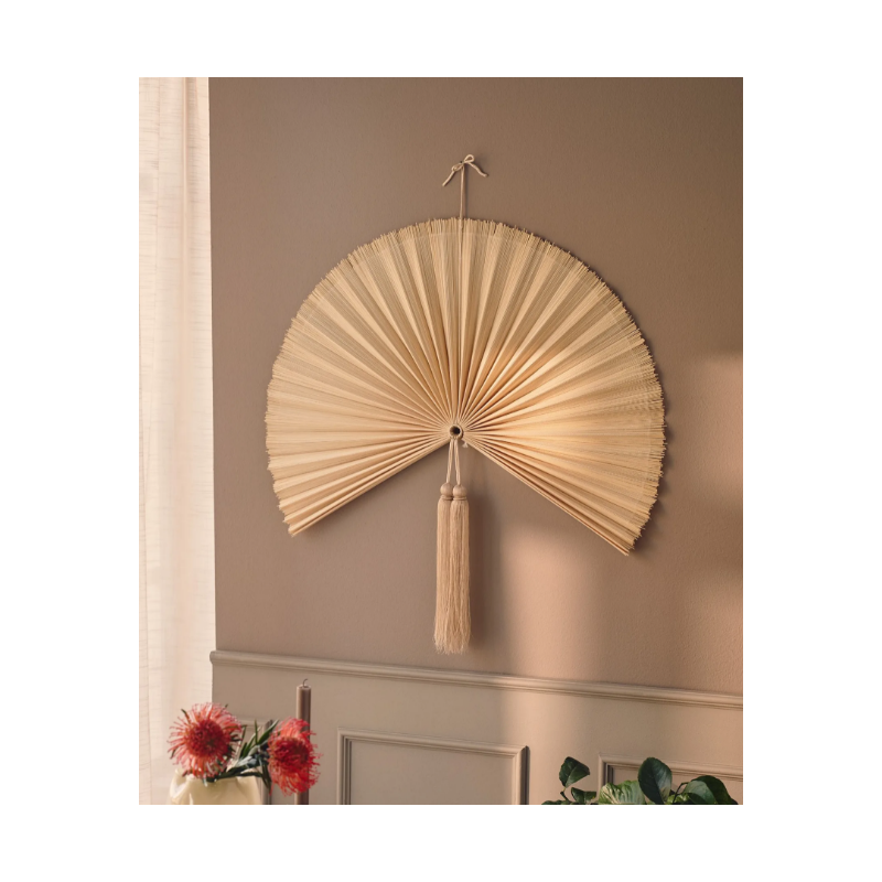 Version beige de l'éventail mural taille standard et grande.