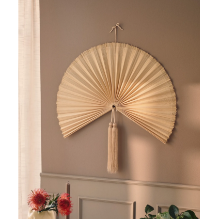 Version beige de l'éventail mural taille standard et grande.